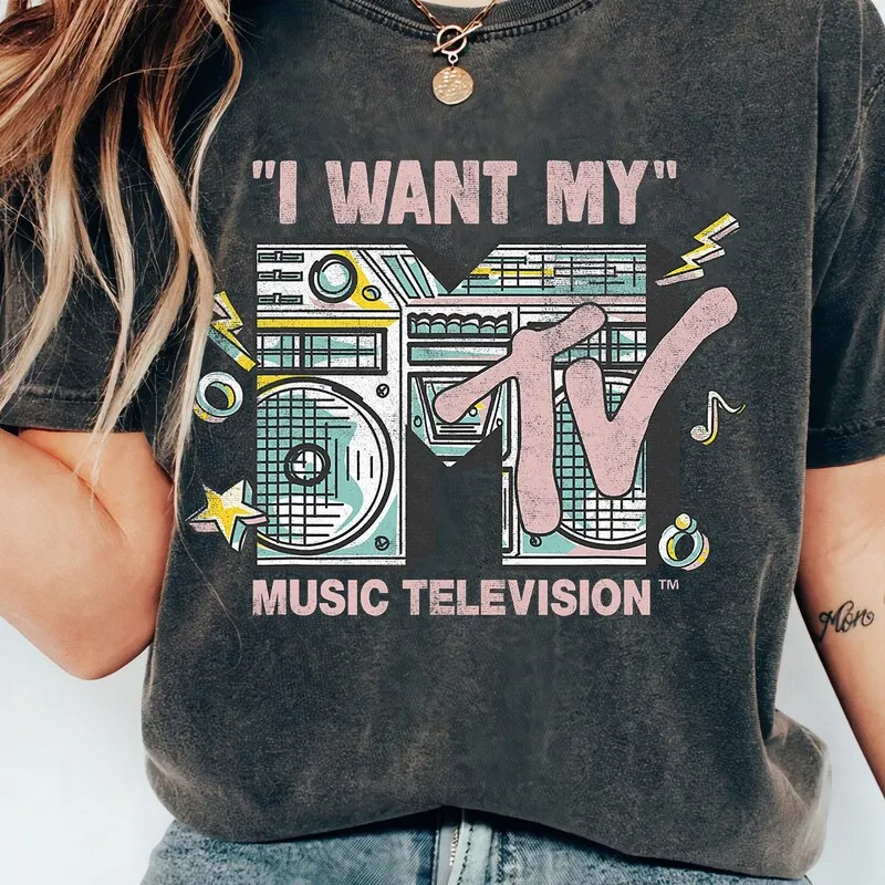 Product Mtv I Want My Retro Boombox Graphic Music T-shirt Hoodie Sweater Vacation Disneyland Family World