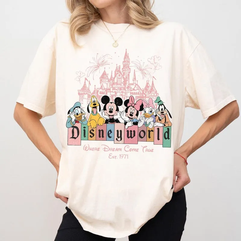 Product Retro World Castle Mickey And Friends T-shirt Hoodie Sweater Where Dream Come True Girls Vacation Trip